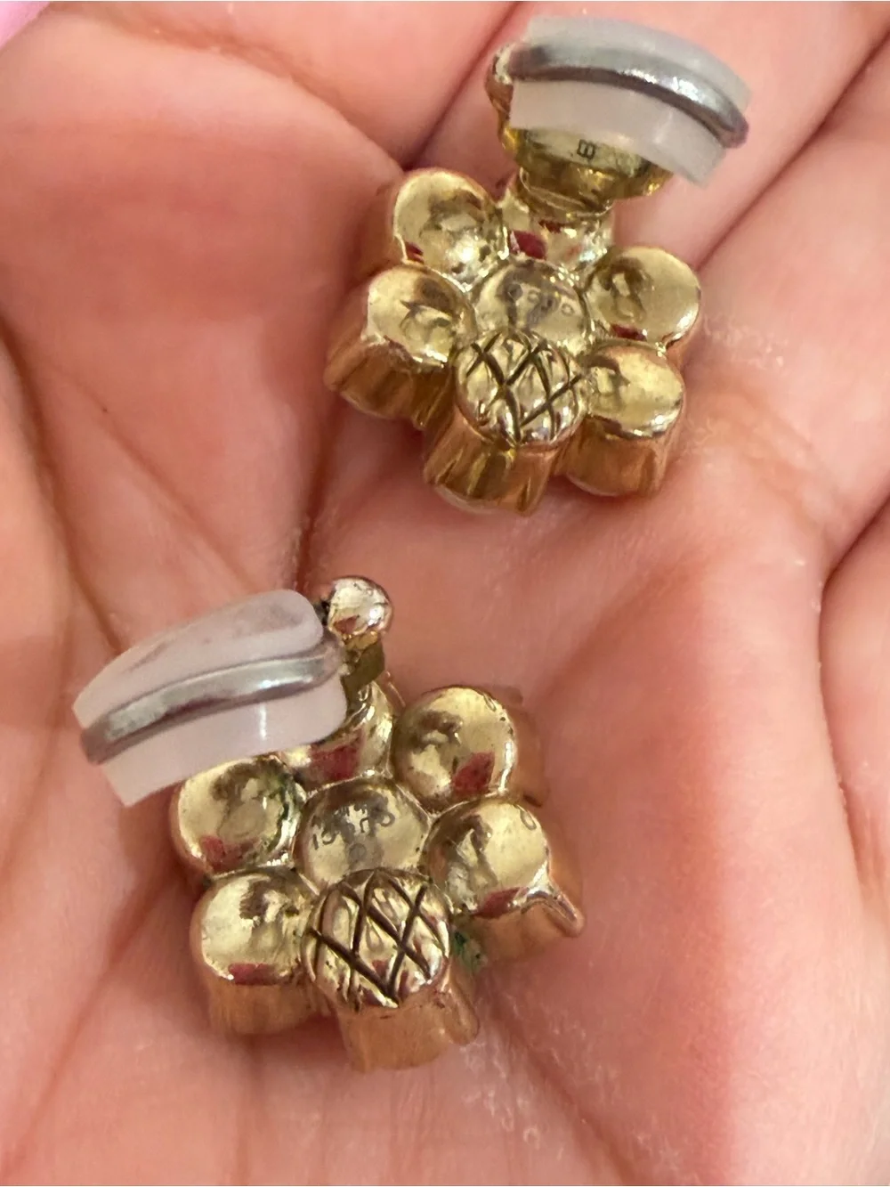 Gucci Pearl Flower Clip-On Earrings